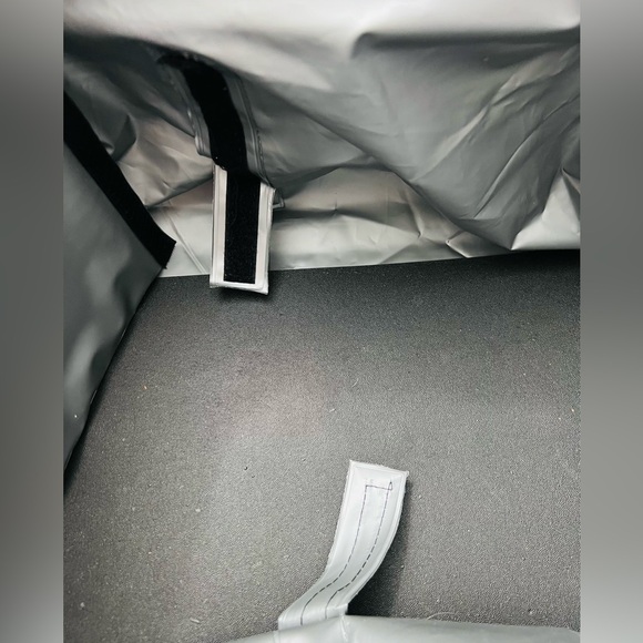 Black PlayStation duffle bag - Picture 5 of 7